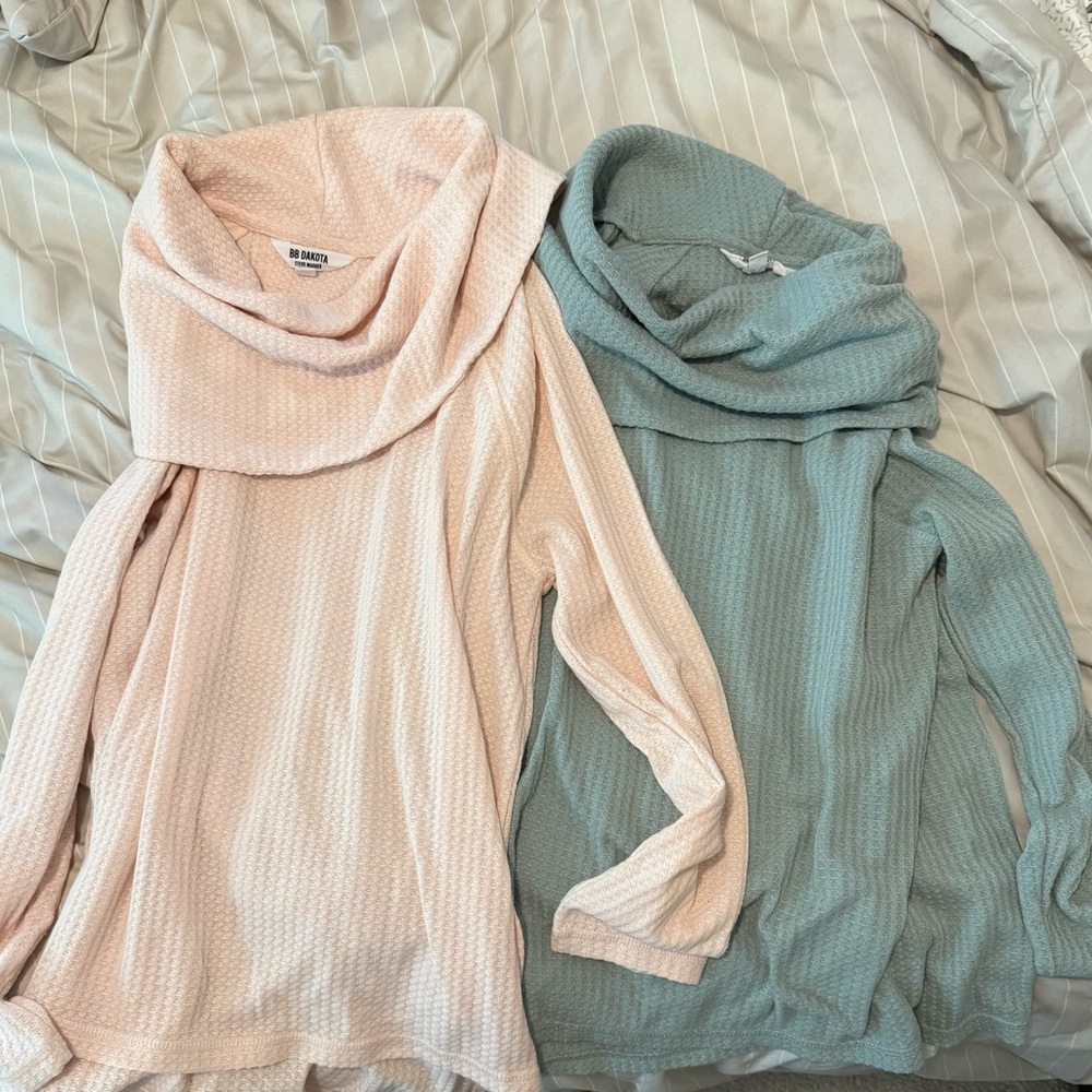 BB Dakota Soft Pink and Green Cowl Neck Sweaters